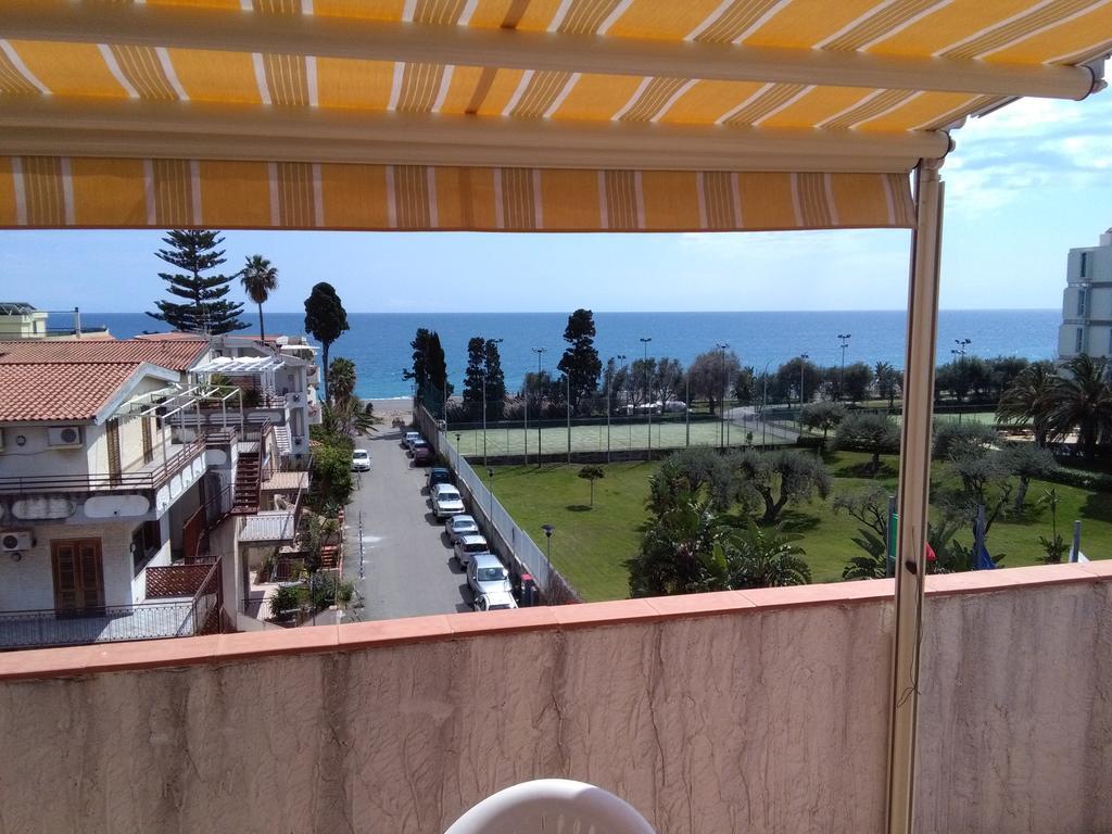 Holiday Home Recanati Джардини Наксос Екстериор снимка